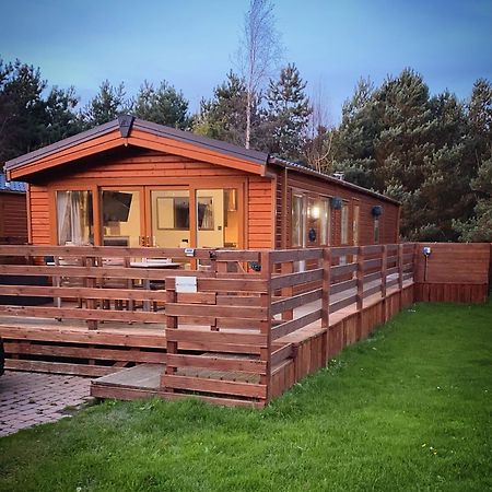 Hazel Oaks, Beautiful Lodge With Hot Tub - Sleeps 6 - Felmoor Park Morpeth Kültér fotó