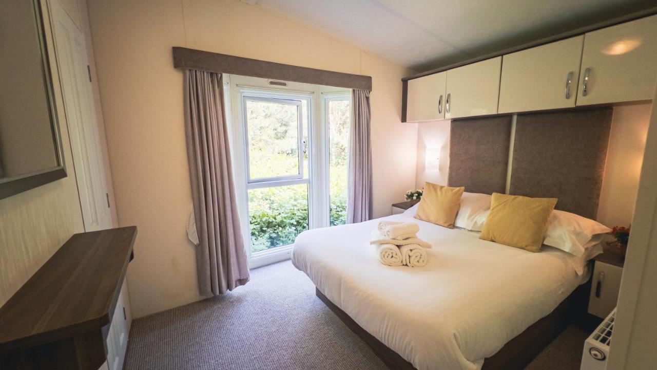 Hazel Oaks, Beautiful Lodge With Hot Tub - Sleeps 6 - Felmoor Park Morpeth Kültér fotó